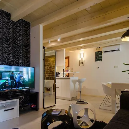 Apartman Capo Family & Capo -old Town-parking