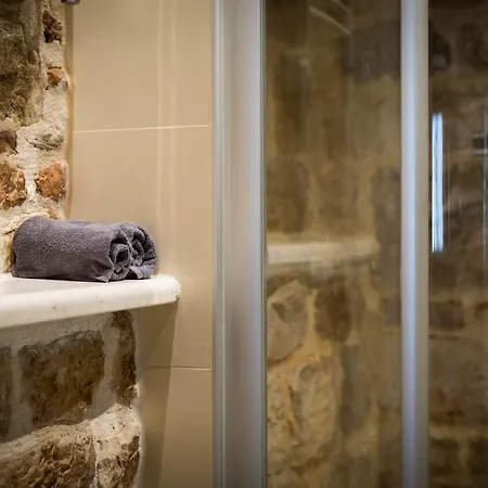 Apartment Capo Family & Capo Studio -Old Town-Parking Apartman