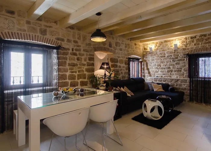 Διαμέρισμα Capo Family & Capo -old Town-parking